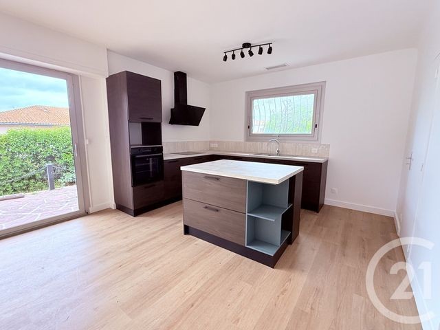 Maison &agrave; louer - 5 pi&egrave;ces - 155 m2 - Boucau - 64 - AQUITAINE