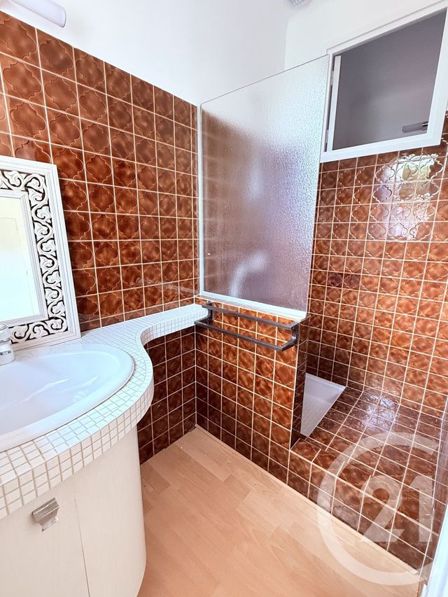 Maison &agrave; louer - 5 pi&egrave;ces - 155 m2 - Boucau - 64 - AQUITAINE