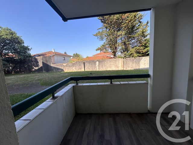 Appartement T1 &agrave; louer - 1 pi&egrave;ce - 25 m2 - Bayonne - 64 - AQUITAINE