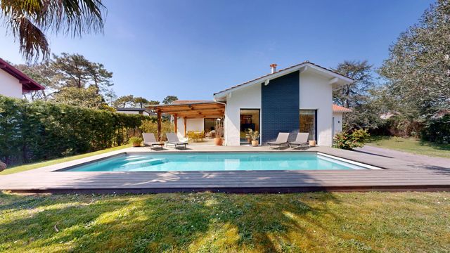 Maison &agrave; vendre - 5 pi&egrave;ces - 209 m2 - Anglet - 64 - AQUITAINE
